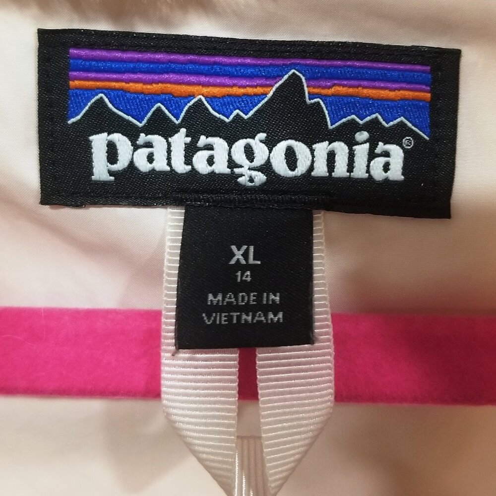 Girls' Patagonia Lunar Frost Jacket, Size XL (14), EUC                HOST PICK - Picture 9 of 16